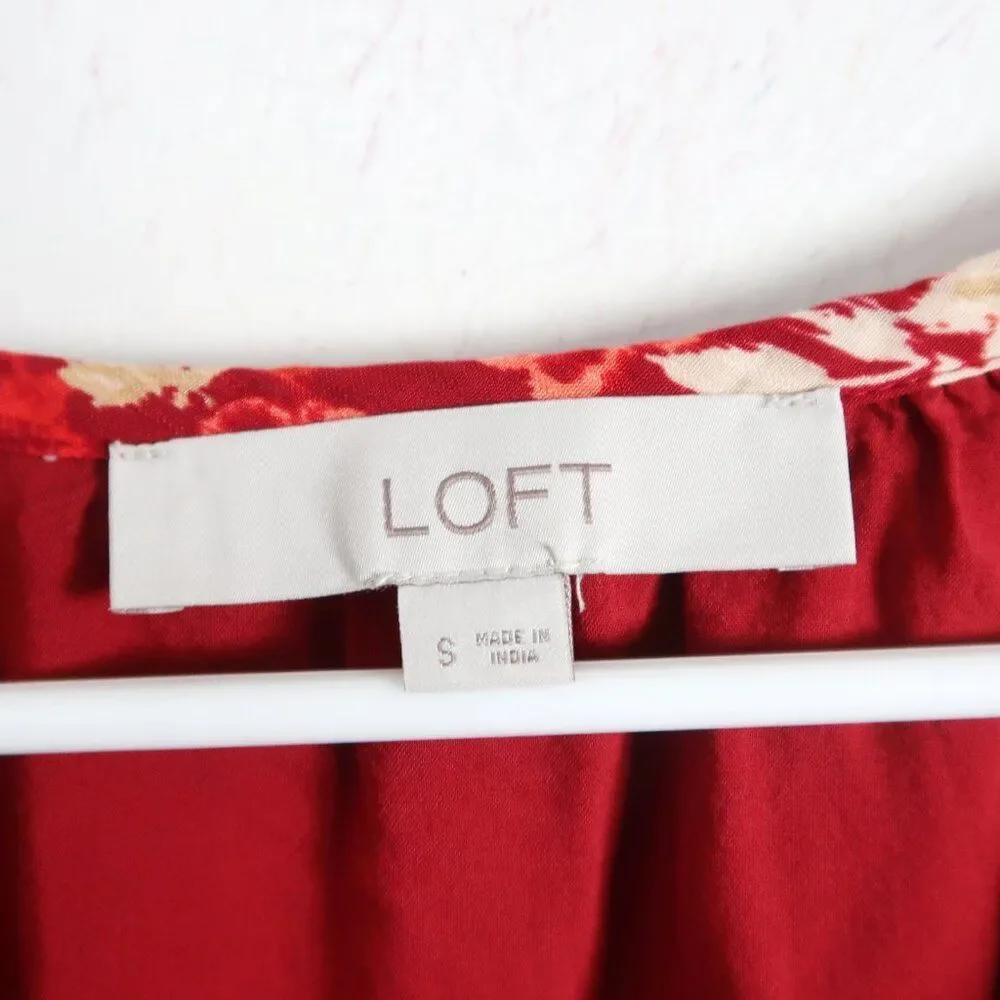 LOFT Red Floral Short Sleeve Blouse - Size Small - Picture 7 of 8